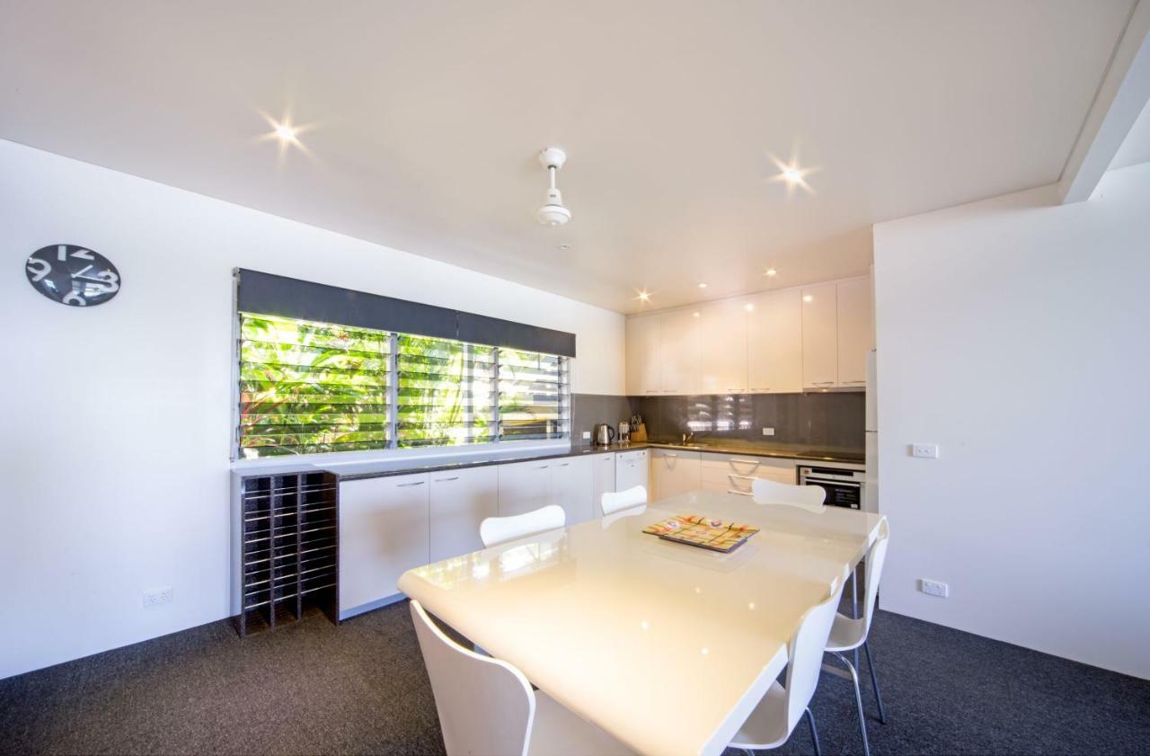 Shute Harbour Baybliss Escape #4 - Adults Only 아파트 외부 사진